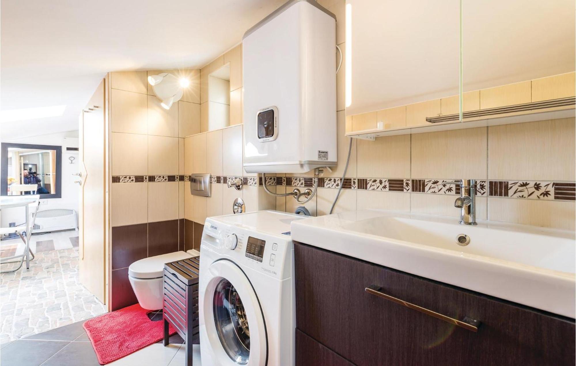 Beautiful Apartment In Opatija With Kitchen Exteriör bild