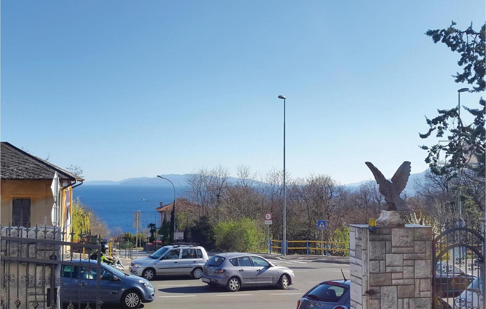 Beautiful Apartment In Opatija With Kitchen Exteriör bild